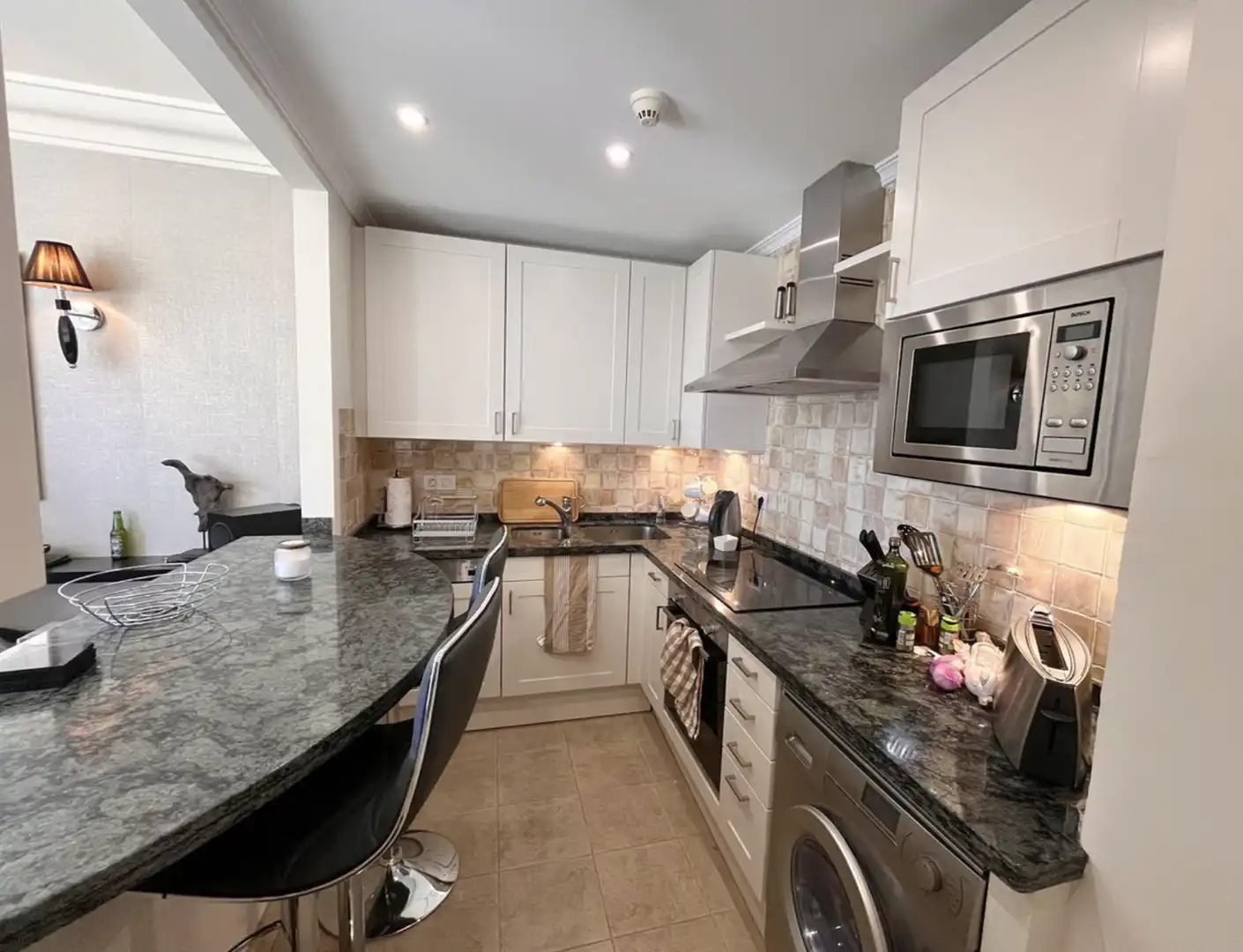 Cocina de Ático en venta en Marbella con Aire acondicionado, Terraza y Amueblado