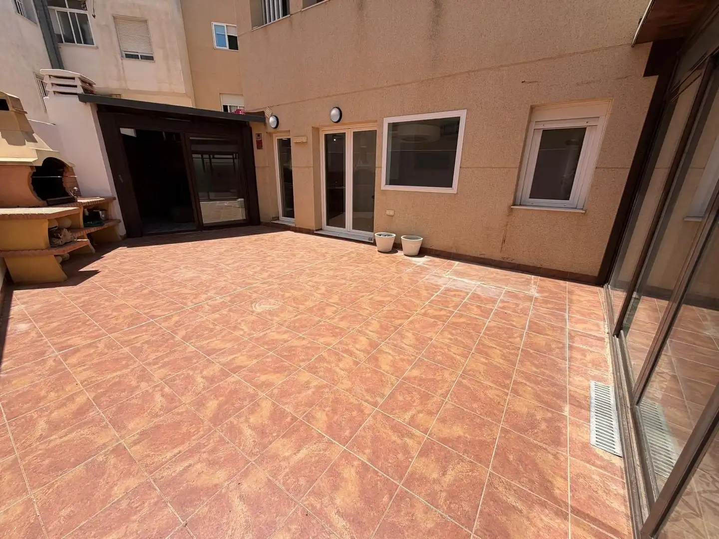 Terraza de Piso en venta en El Ejido con Aire acondicionado