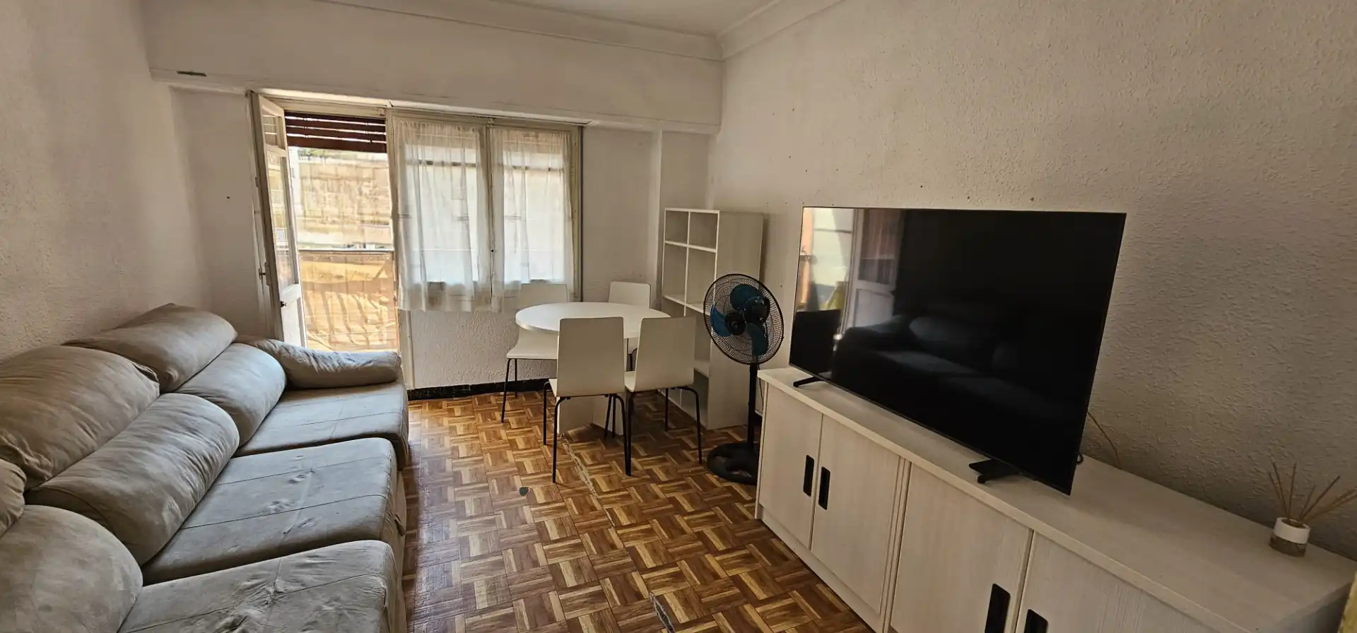 Flat with terrace for sale in Extramurs