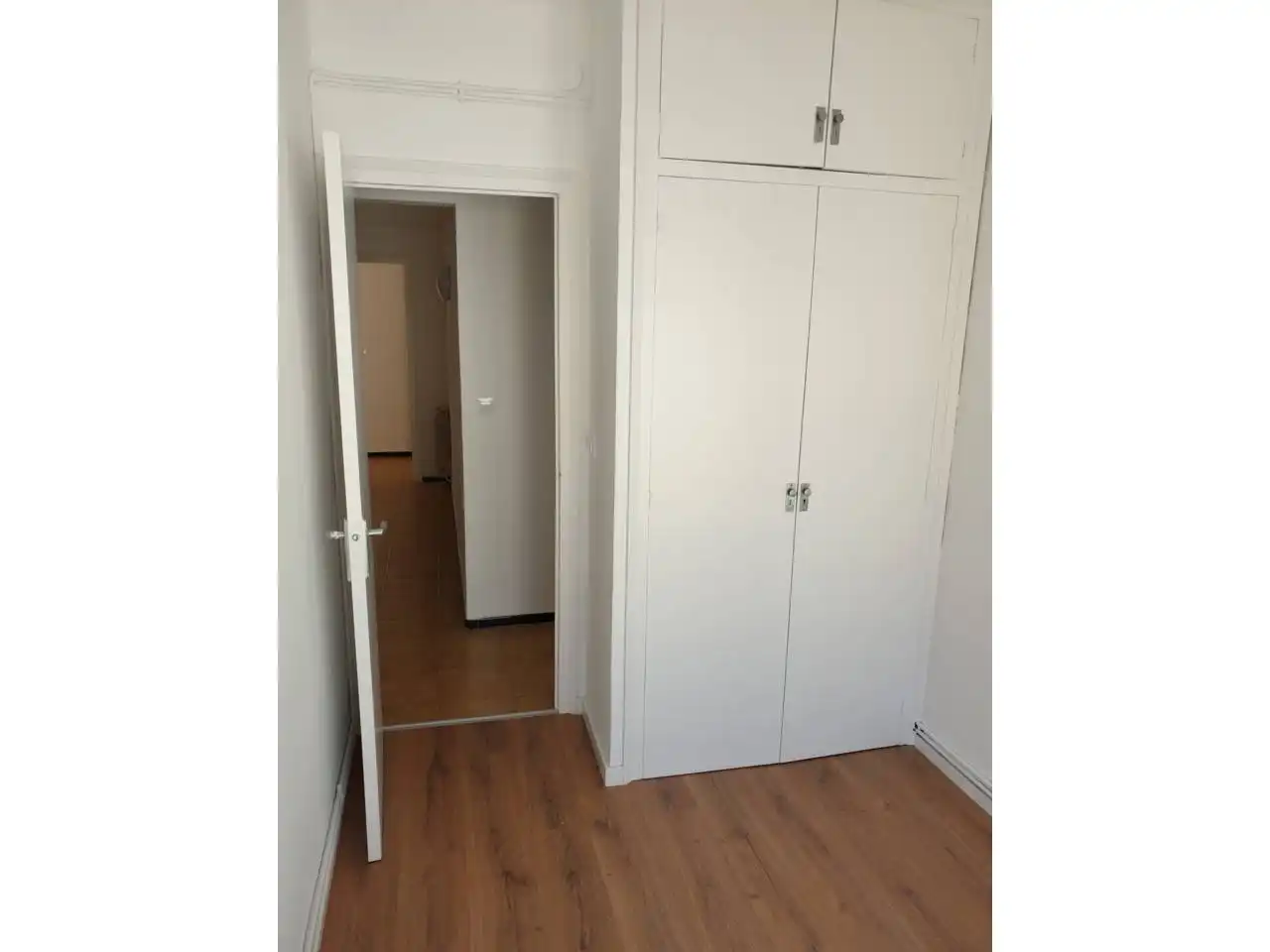 Habitación de Edificio en venta en Girona