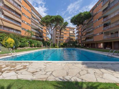 Piscina de Pis de lloguer en Sant Andreu de Llavaneres amb Aire condicionat, Calefacció i Terrassa