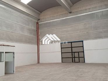 Industrial building for sale in Calle Polígono Industrial Romica