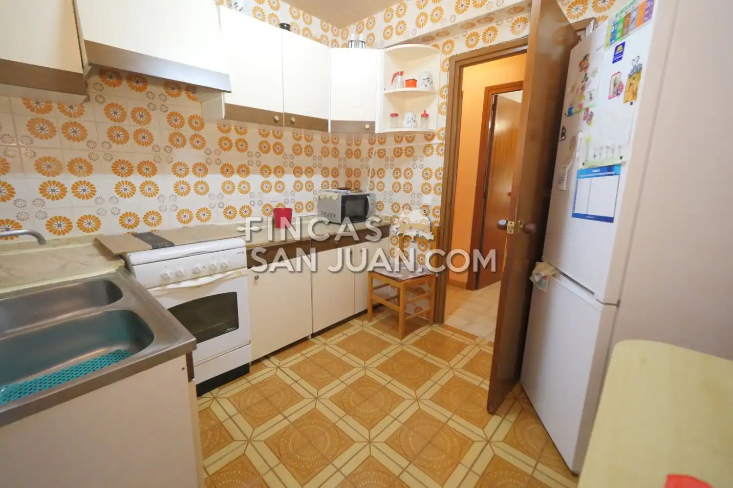 Cocina de Piso en venta en San Vicente del Raspeig / Sant Vicent del Raspeig con Balcón