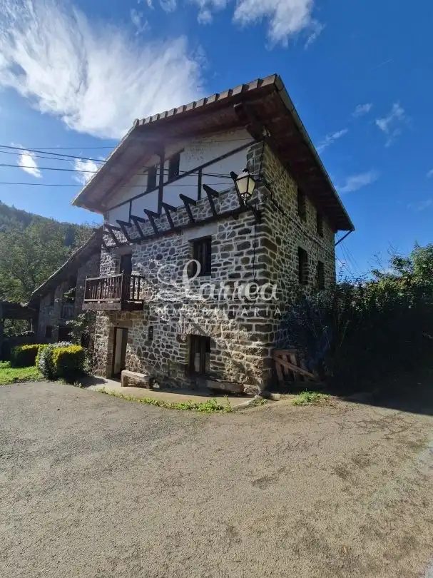 Vista exterior de Finca rústica en venta en Zeanuri con Calefacción y Balcón