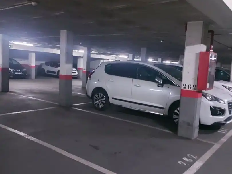 Parkplatz von Garage zum Verkauf in Leganés mit Alarm