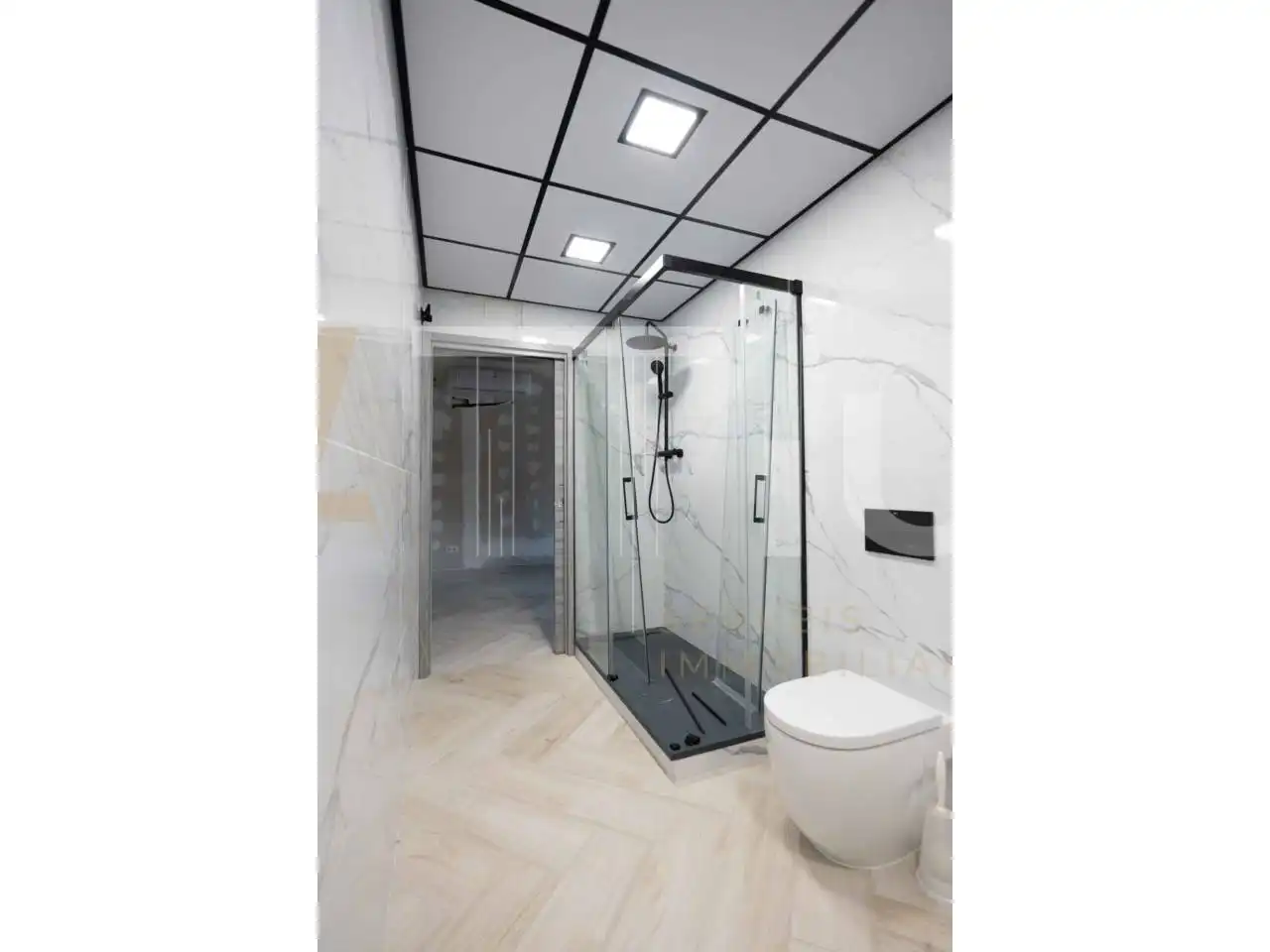 Bathroom of Flat for sale in Sabadell  with Air Conditioner