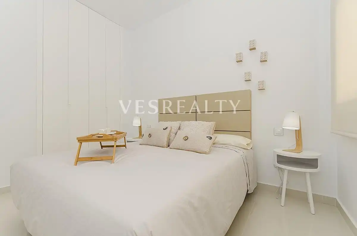Detached house with terrace for sale in Calle Juan Marsé, imagen 30