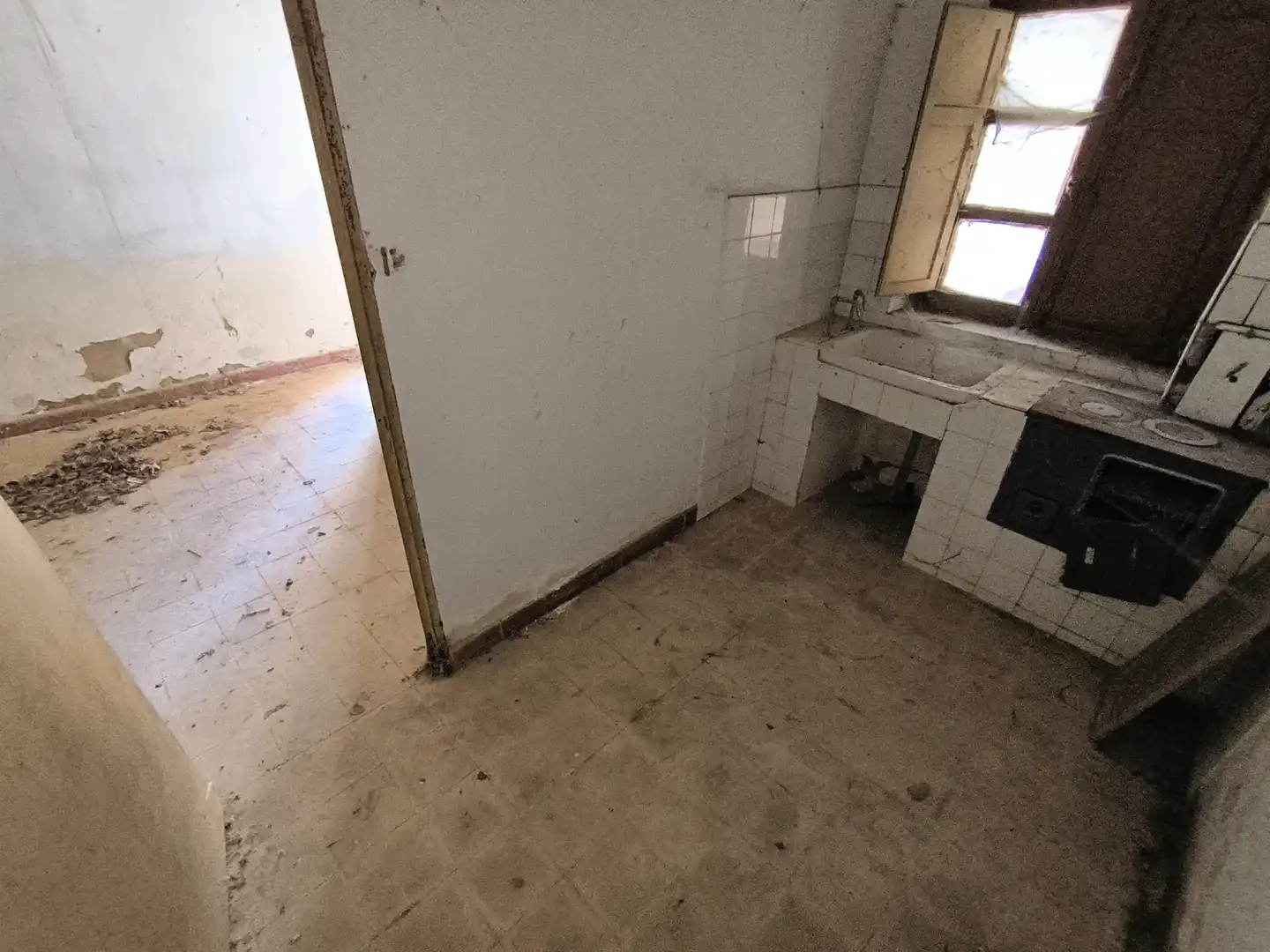 Cuina de Casa o xalet en venda en Meneses de Campos amb Jardí privat i Traster