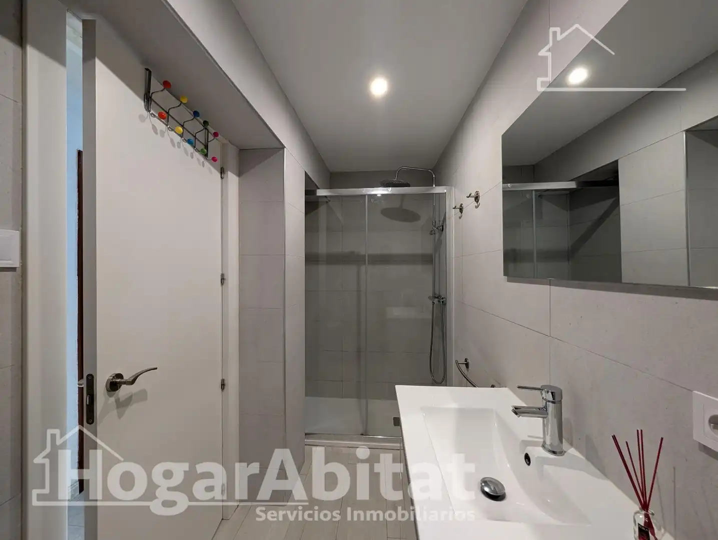 Bany de Pis en venda en Alicante / Alacant amb Aire condicionat, Calefacció i Terrassa