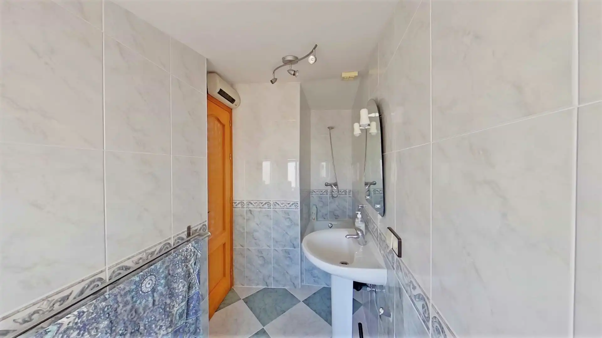 Baño de Casa adosada en venta en Vélez-Rubio con Trastero