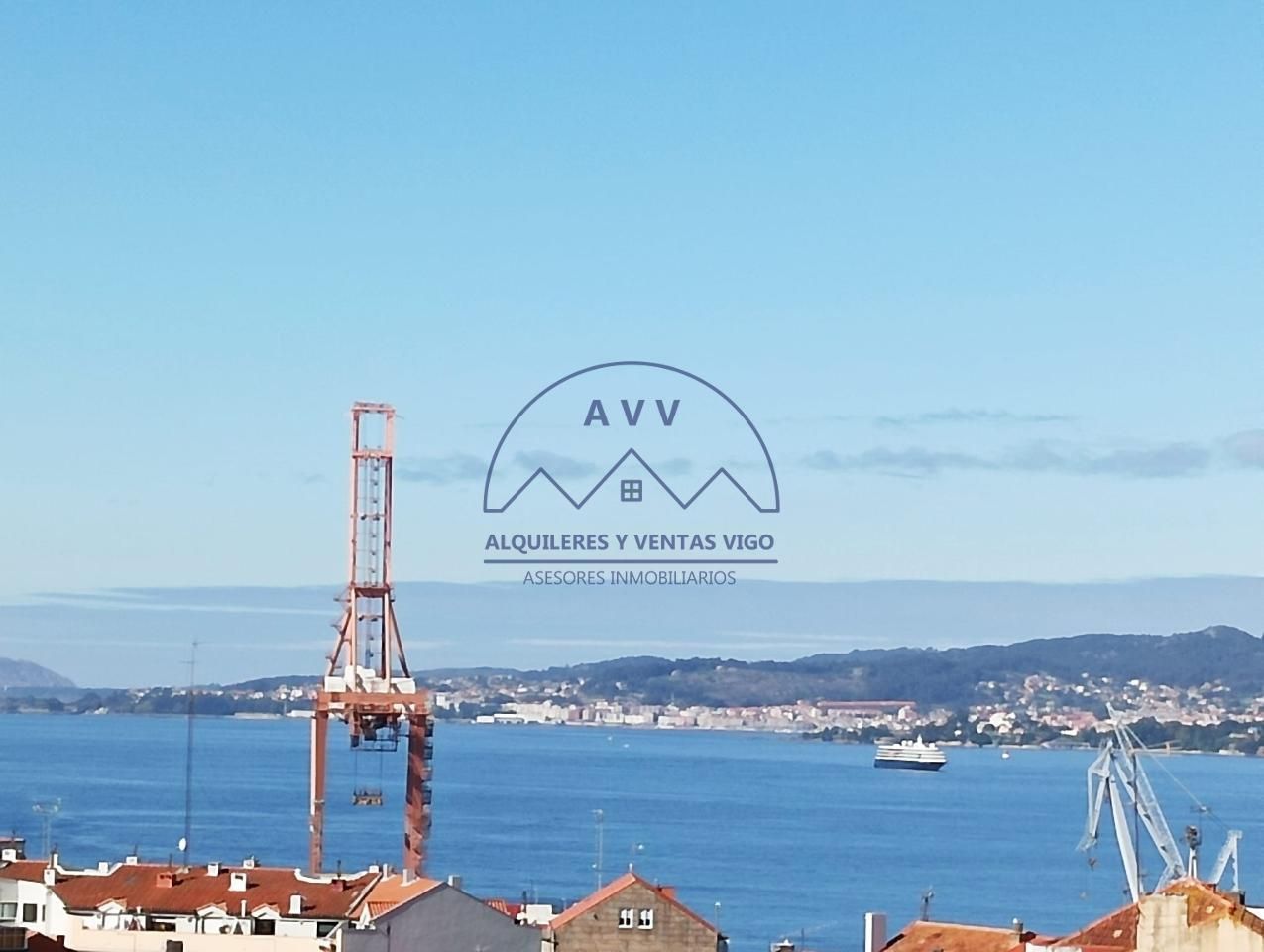 Àtic en venda en Vigo  amb Aire condicionat, Parquet i Terrassa
