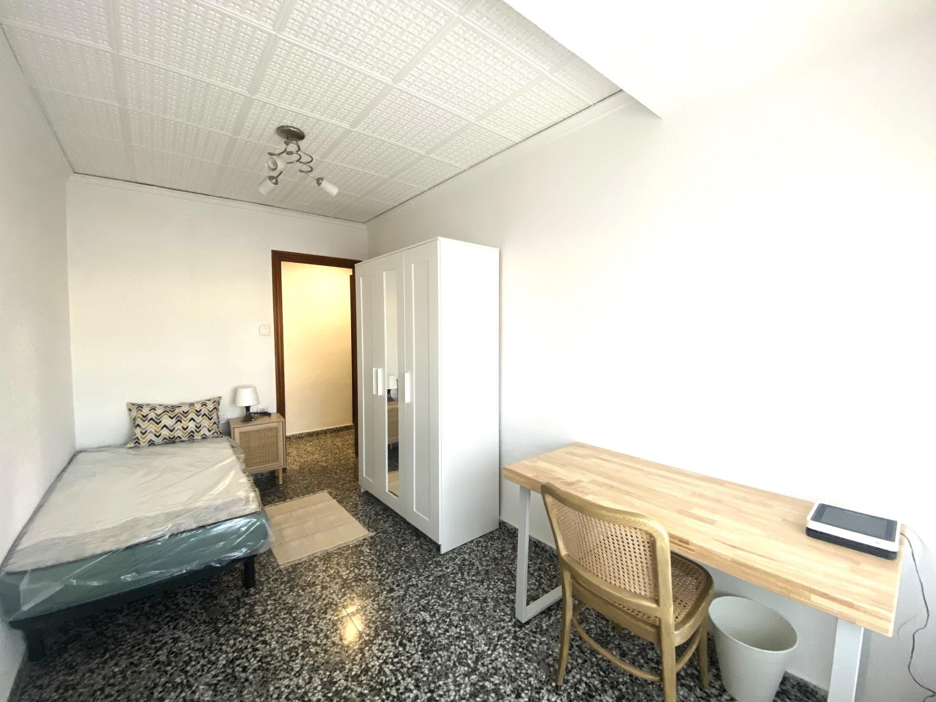 Flat to share in  BUEN SUCESO, Centro - El Castillo