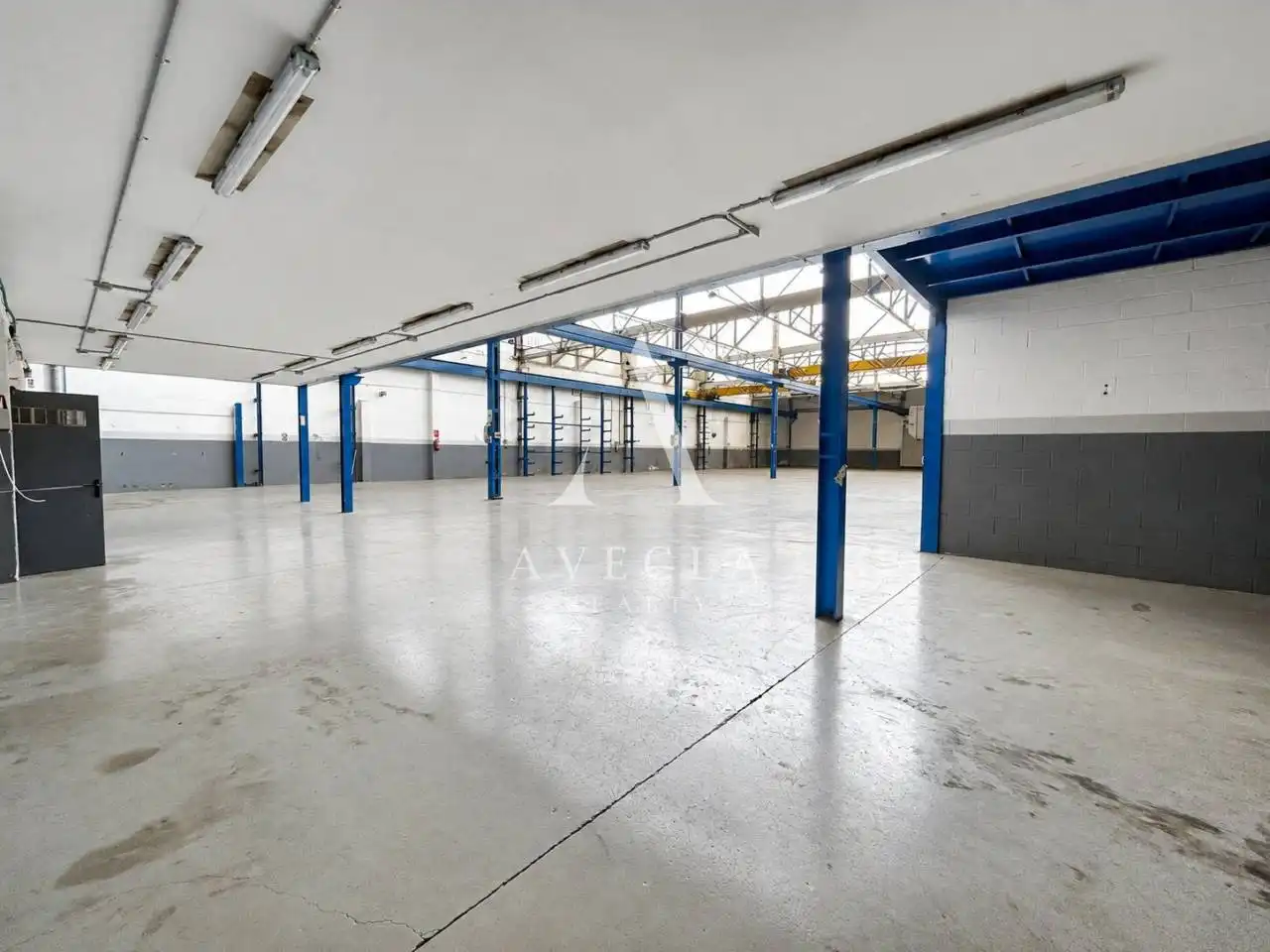 Nave industrial de alquiler en Cornellà de Llobregat