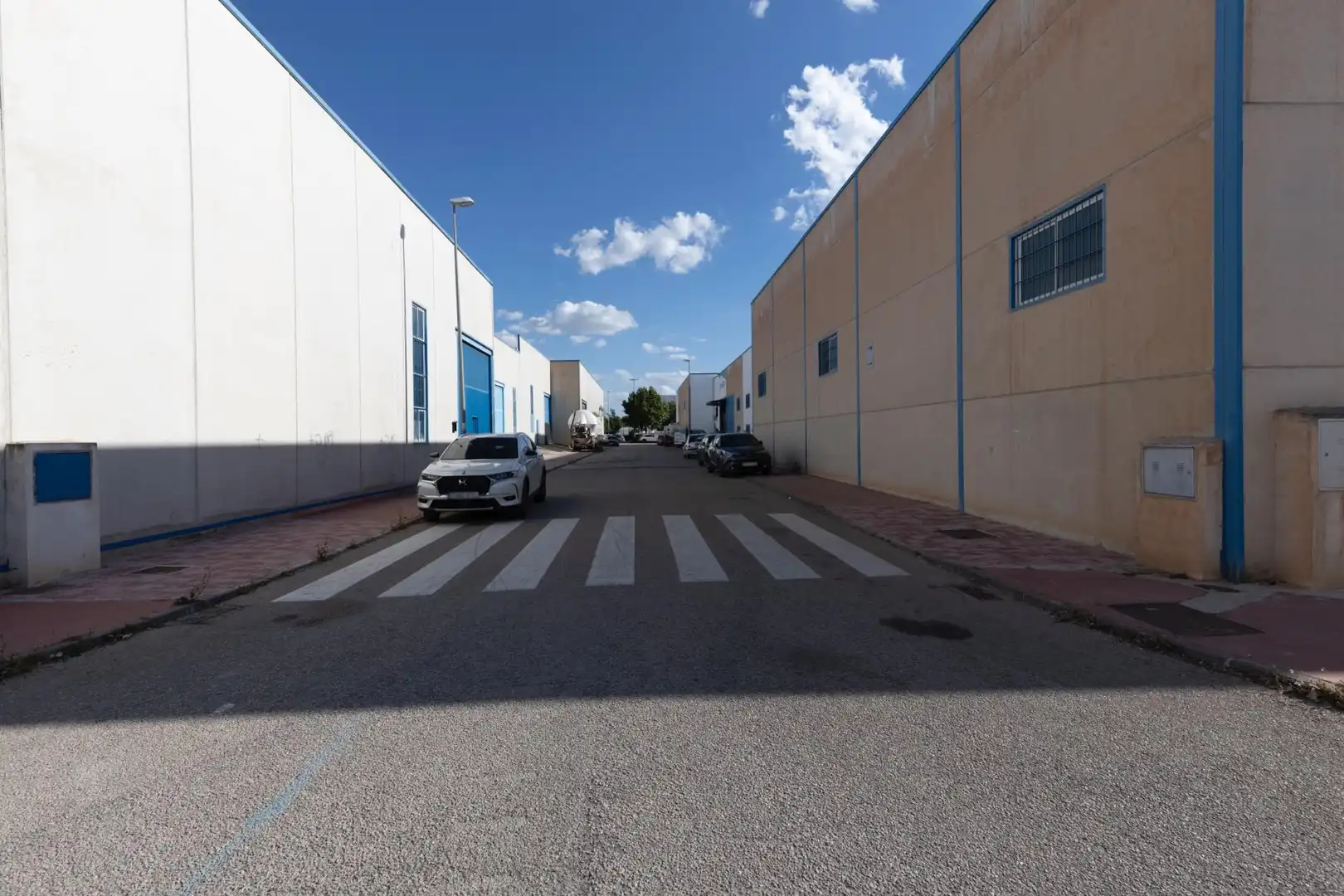 Nau industrial en venda a Calle trevenque, imagen 16