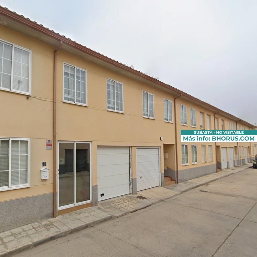 Vista exterior de Casa o xalet en venda en Fuentes de Ebro amb Jardí privat