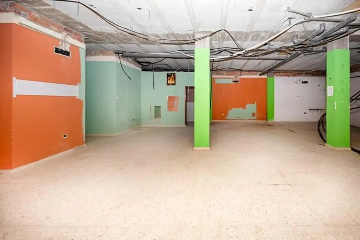 Edificio en venta en Sevilla con Alarma