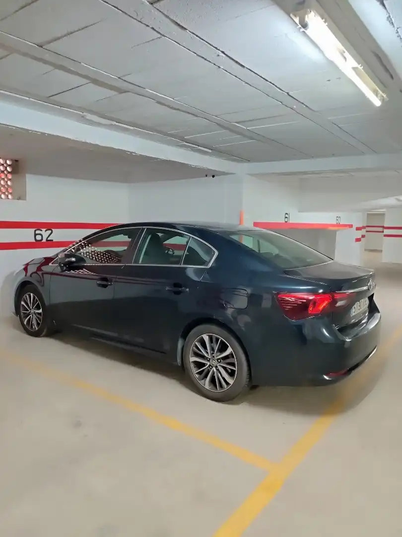 Parking of Garage for rent in Almonte