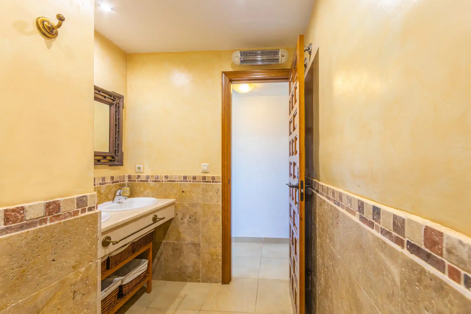 Baño de Apartamento en venta en Tarifa con Aire acondicionado, Calefacción y Terraza