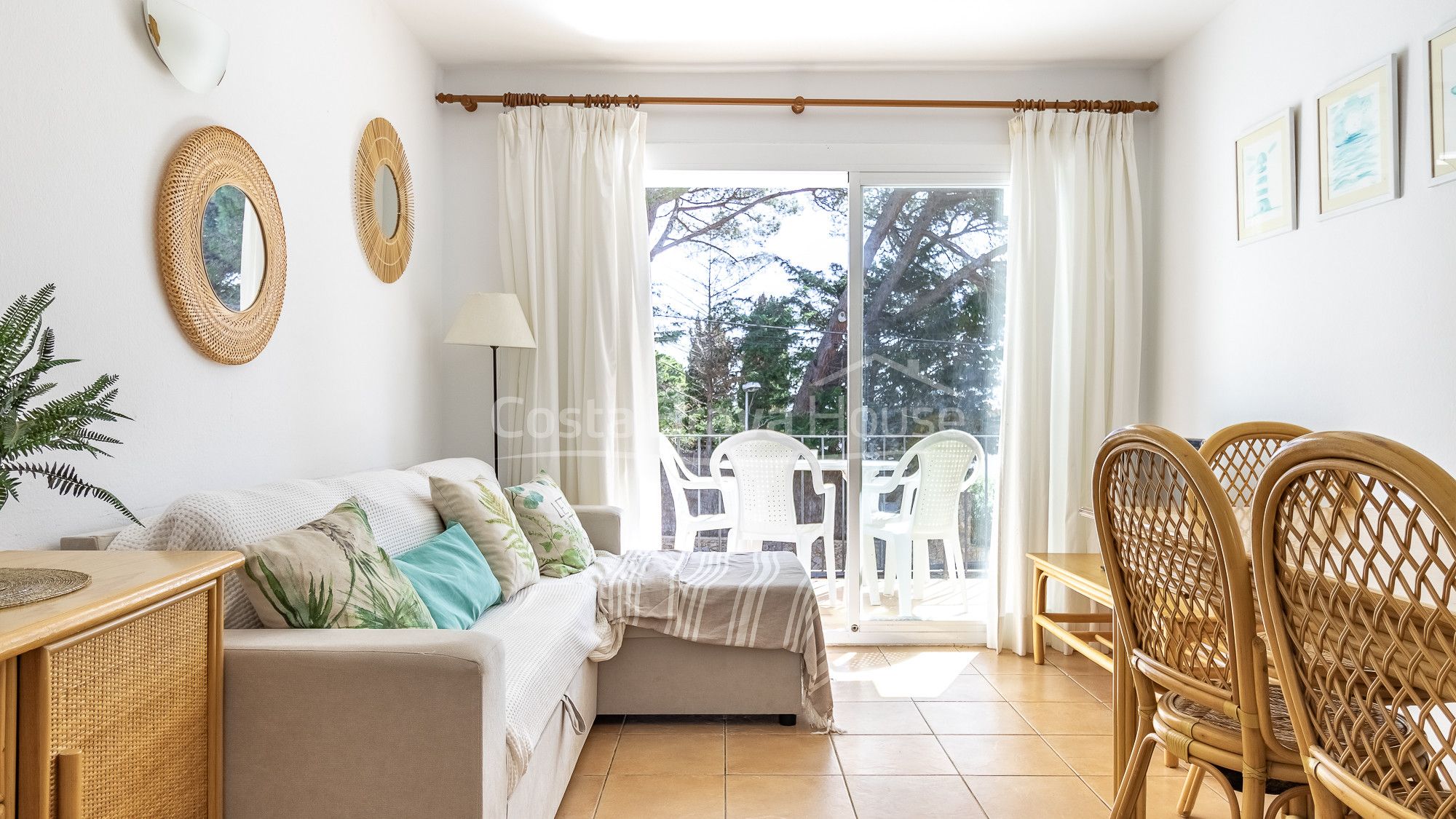 Sala d'estar de Apartament en venda en Palafrugell amb Terrassa, Piscina i Forn
