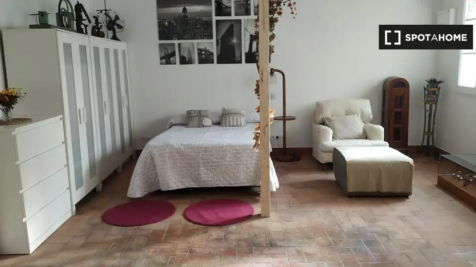 Flat for rent in Sants-Badal