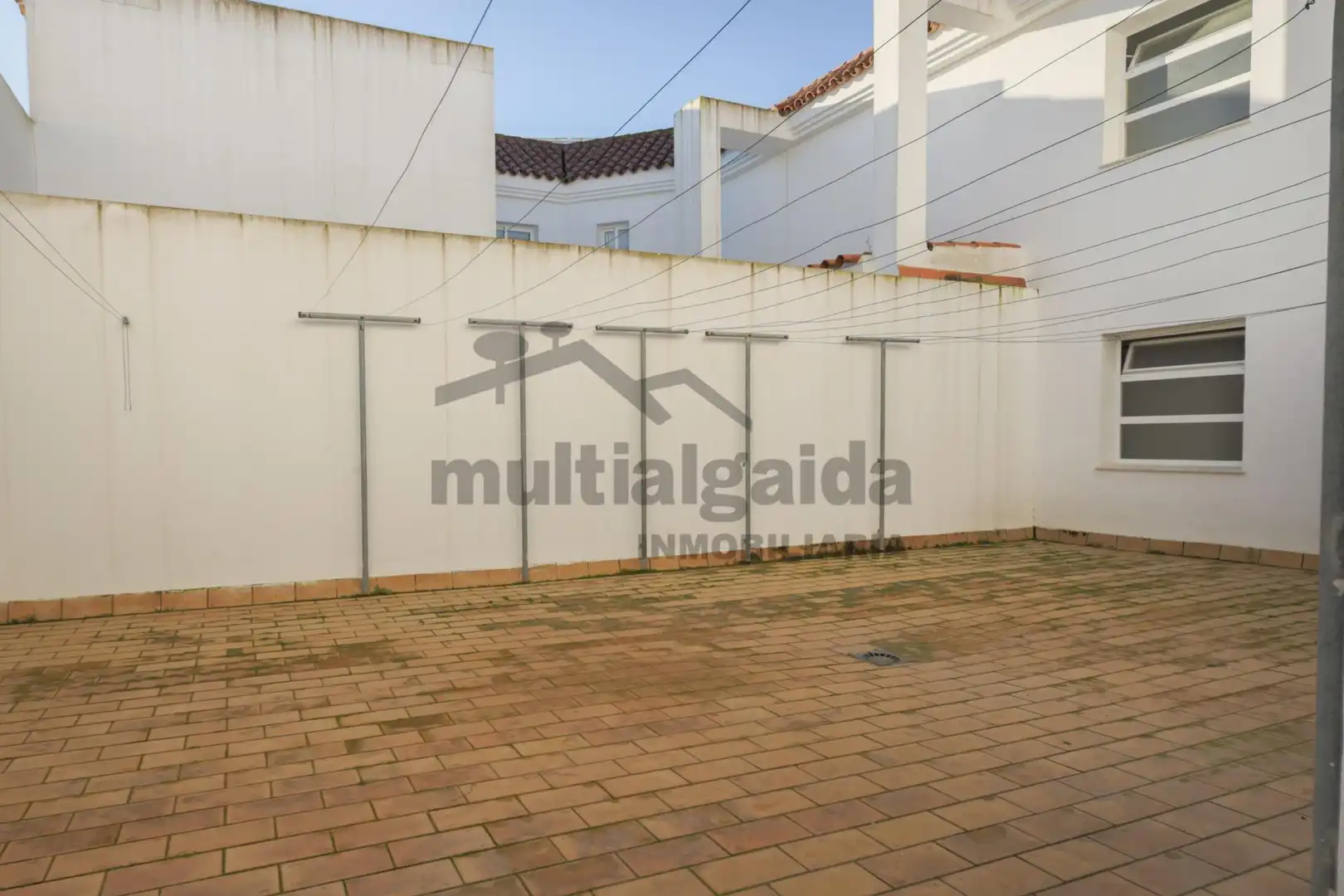 Parking of Flat for sale in Sanlúcar de Barrameda  with Air Conditioner, Storage room and Balcony