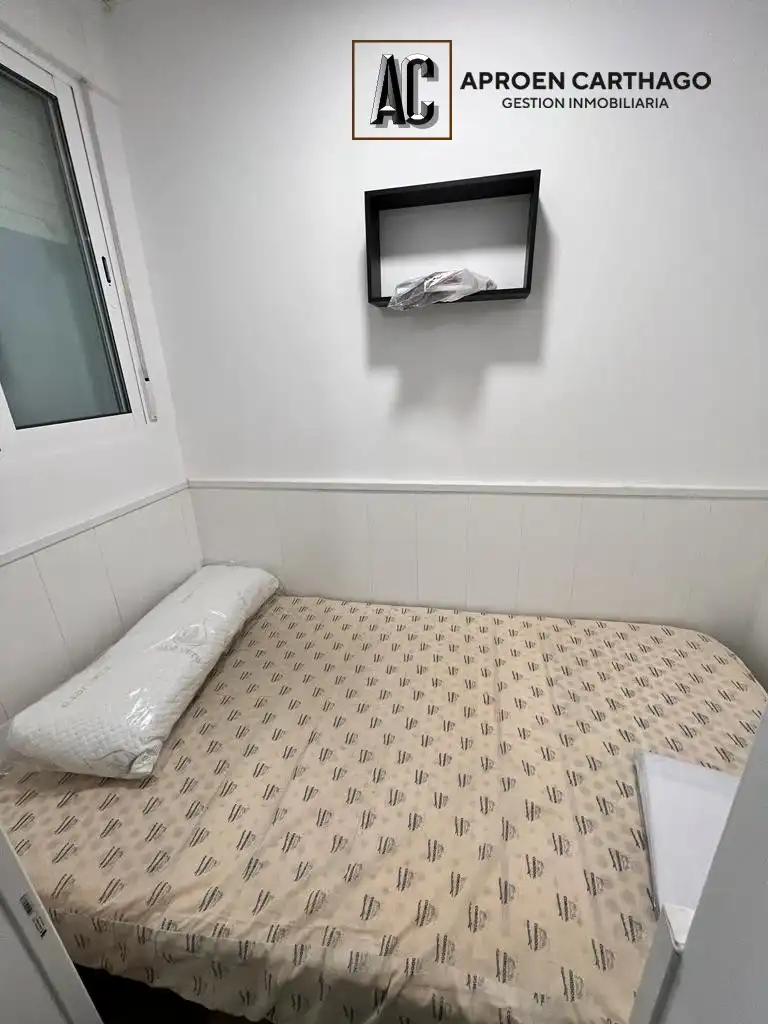 Study for rent in Calle Gloria, Casco Antiguo