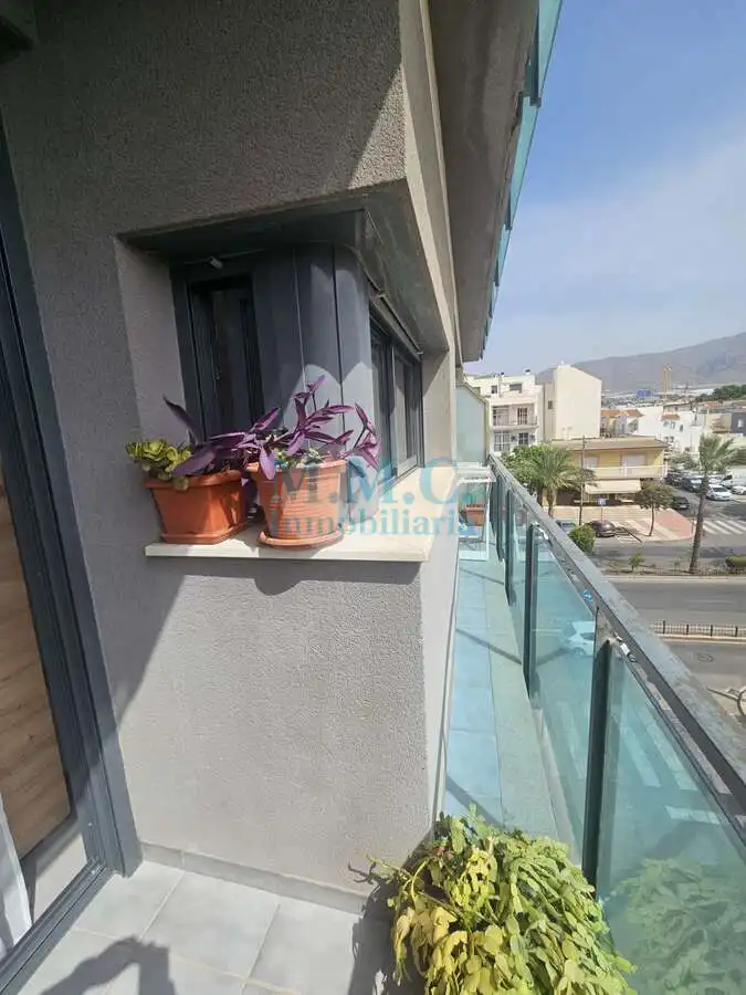 Terraza de Piso en venta en Roquetas de Mar con Terraza y Amueblado