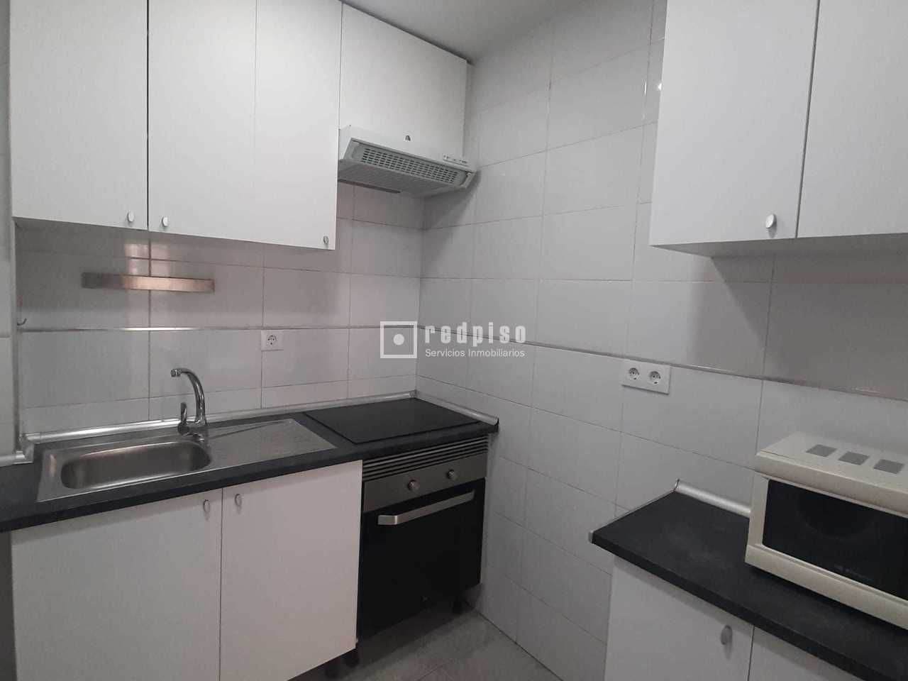 Kitchen of Flat to rent in  Madrid Capital