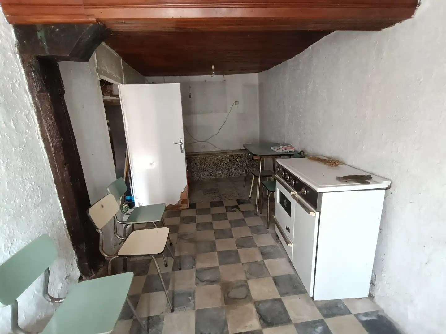 Cuina de Casa adosada en venda en Valdeolea amb Jardí privat