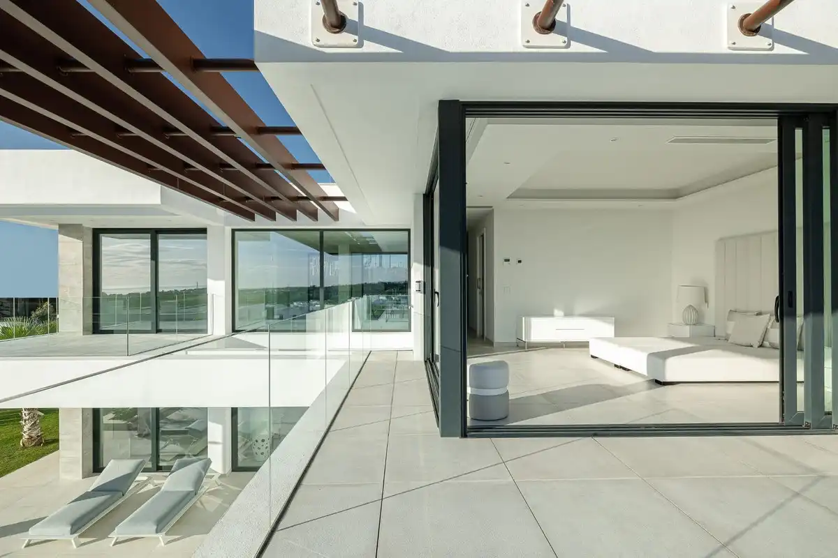 Terraza de Casa o chalet de alquiler con opción a compra en Estepona con Aire acondicionado, Calefacción y Jardín privado