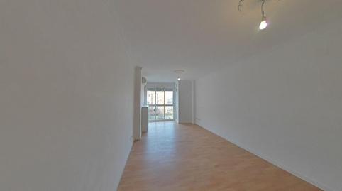 Foto 4 de Piso en venta en Cl Transversal Sexta Nº 32, 32, Villaverde Alto,  Madrid Capital