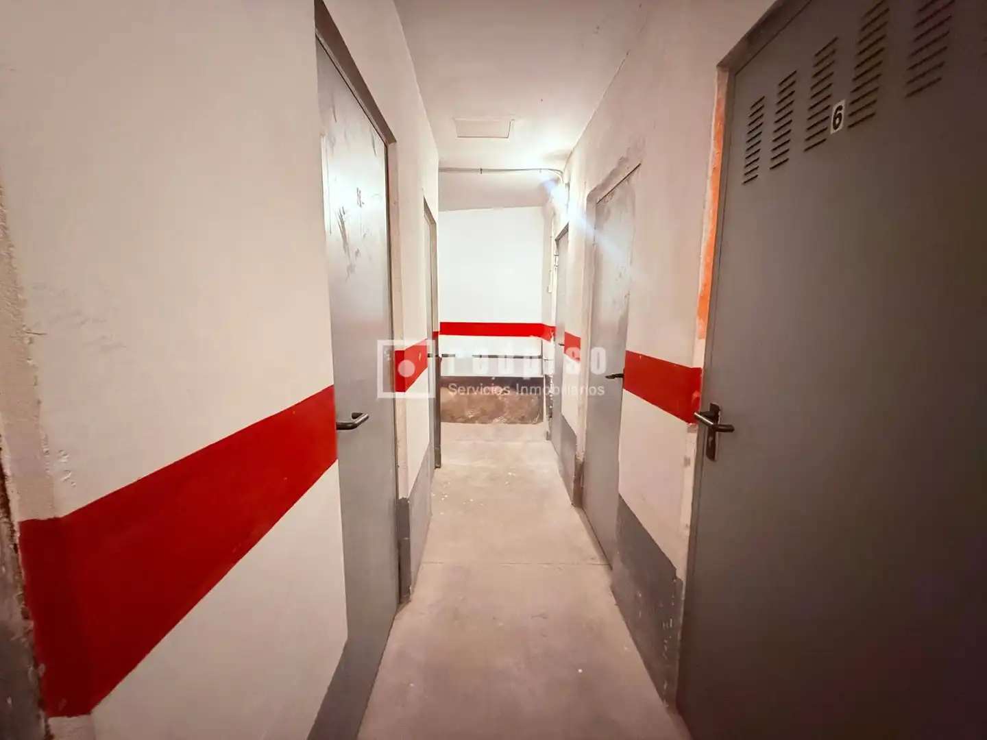 Traster en venda a del Doctor Sanchis Bergon, El Botànic