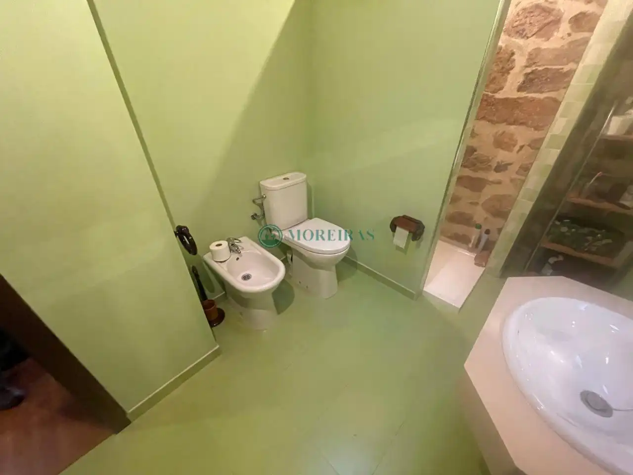 Bathroom of Houses for sale in Ourense Capital   with Heating and Private garden