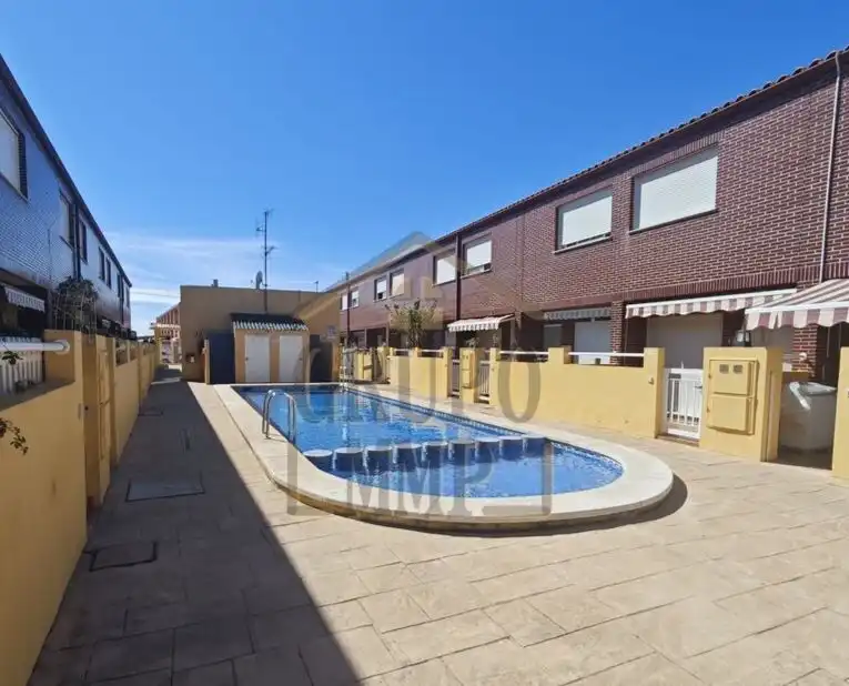 Reihenhaus zum Verkauf in Camí Catalans, imagen 6