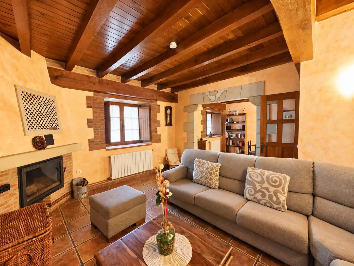 Sala de estar de Casa o chalet en venta en Cieza (Cantabria) con Calefacción, Jardín privado y Balcón