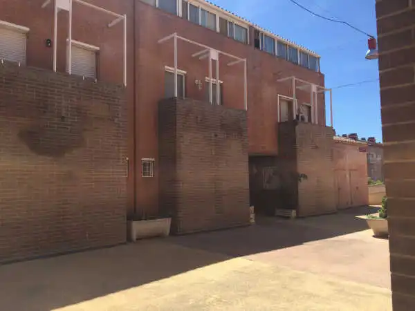 Casa adosada en venda a C/ Carme Riera i Guilera, Llevant