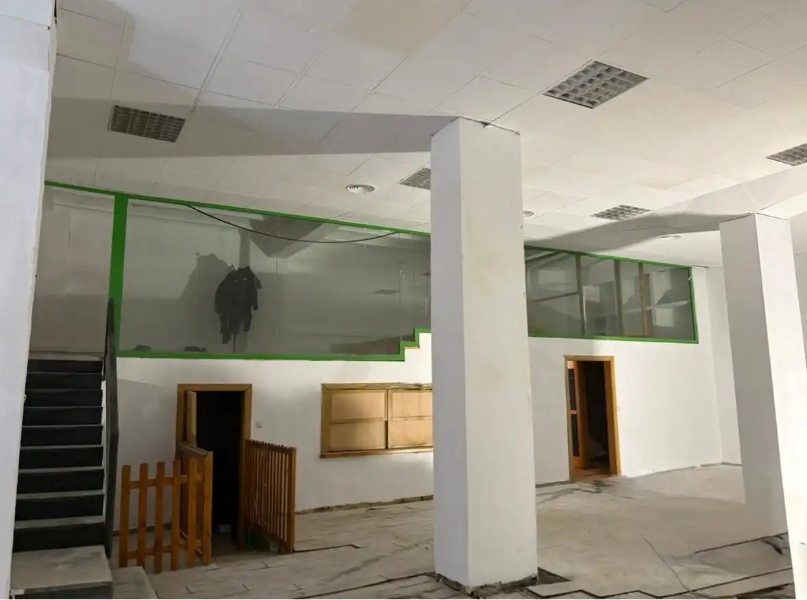 Local comercial en venta en Calle Tierno Galván 8, imagen 9