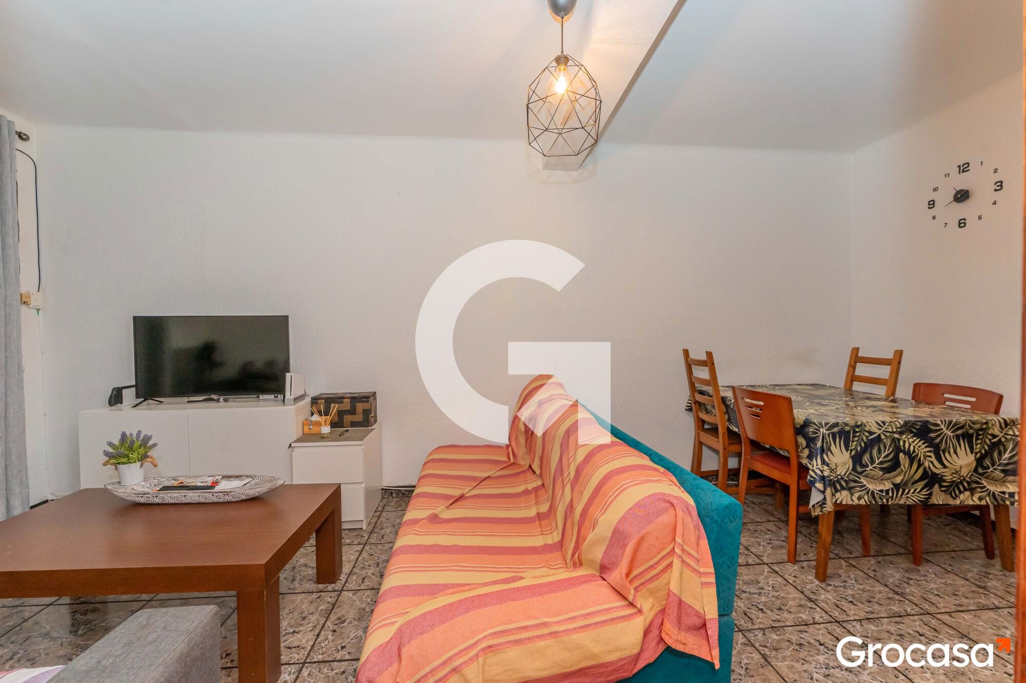 Living room of Attic for sale in Cornellà de Llobregat  with Air Conditioner, Oven and Balcony