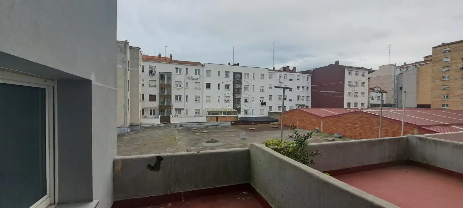 Vista exterior de Pis en venda en Gijón  amb Calefacció i Terrassa