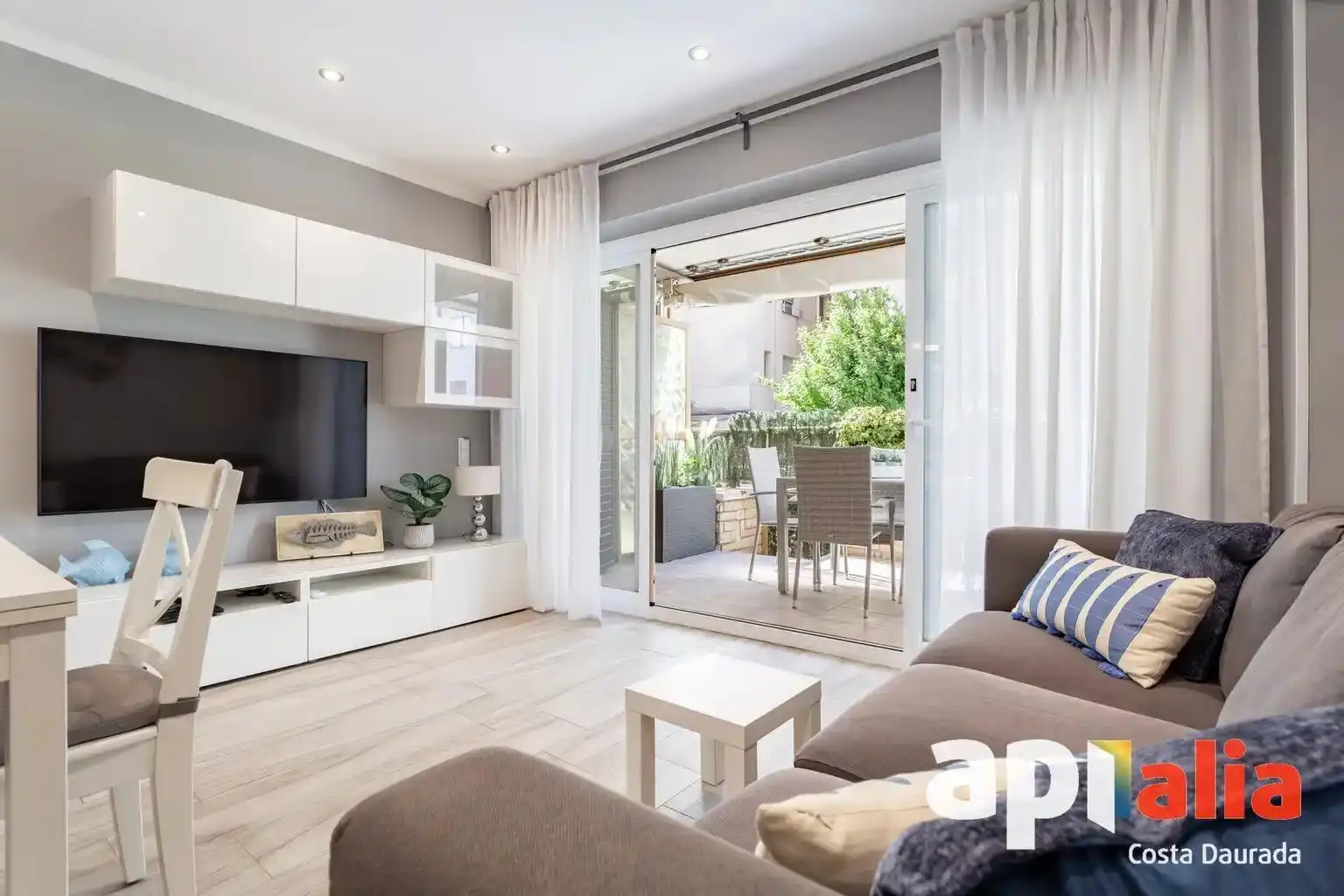 Sala de estar de Piso en venta en Salou con Aire acondicionado, Parquet y Terraza