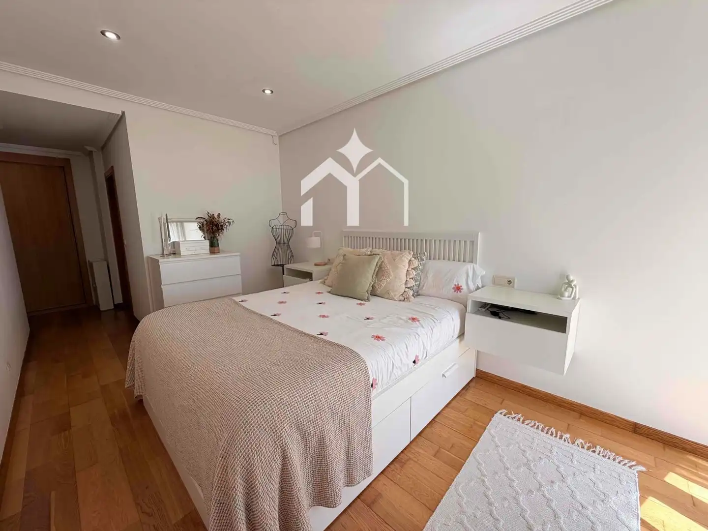 Habitación de Piso en venta en Moaña con Calefacción, Trastero y Piscina