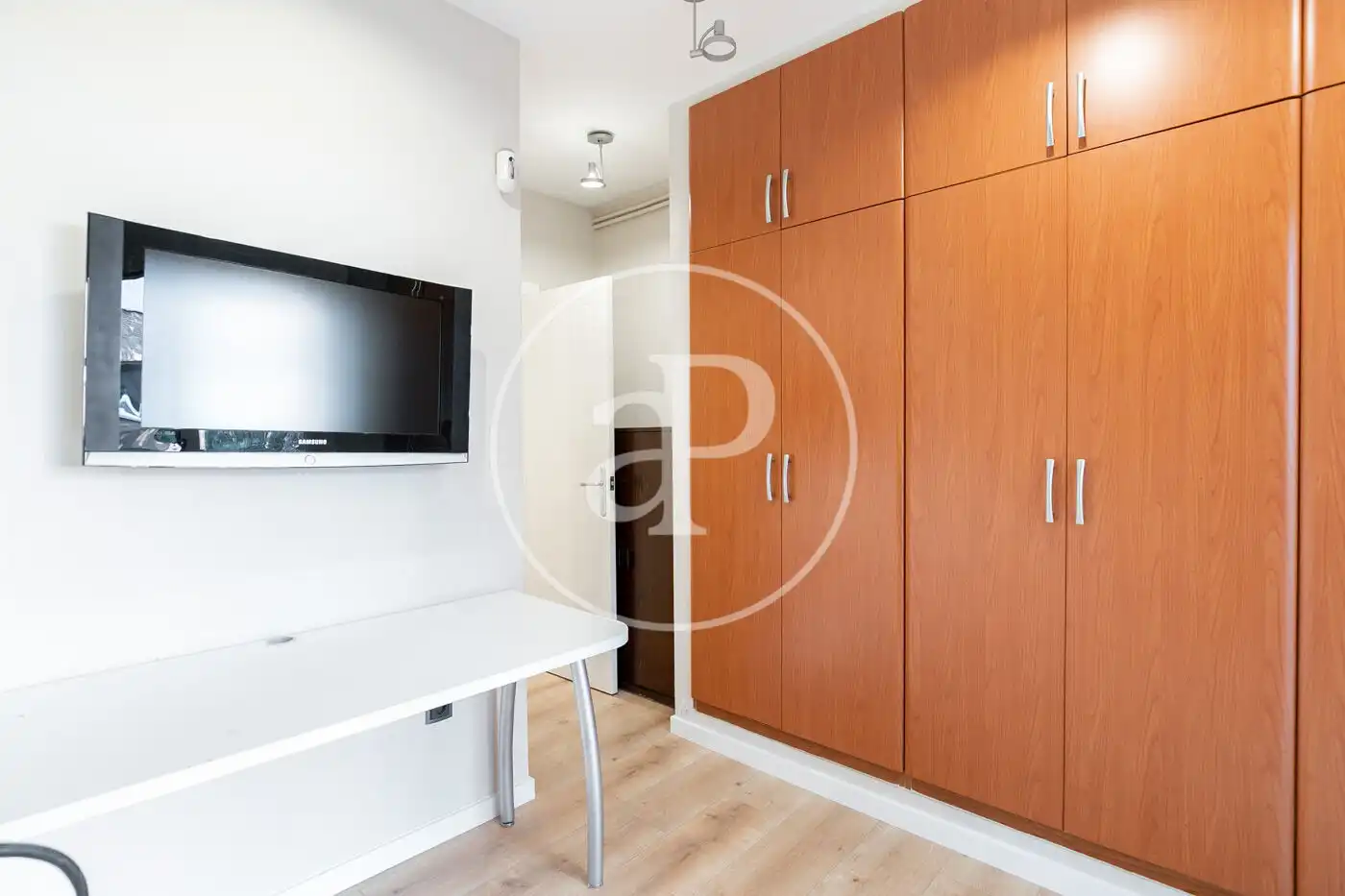 Habitación de Piso en venta en Barcelona con Calefacción, Jardín privado y Terraza