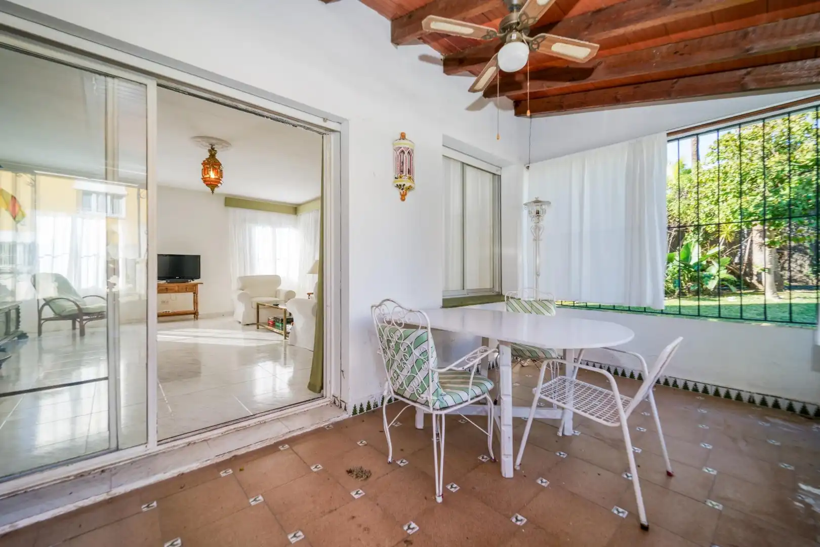 Menjador de Casa o xalet en venda en Marbella amb Aire condicionat, Calefacció i Alarma