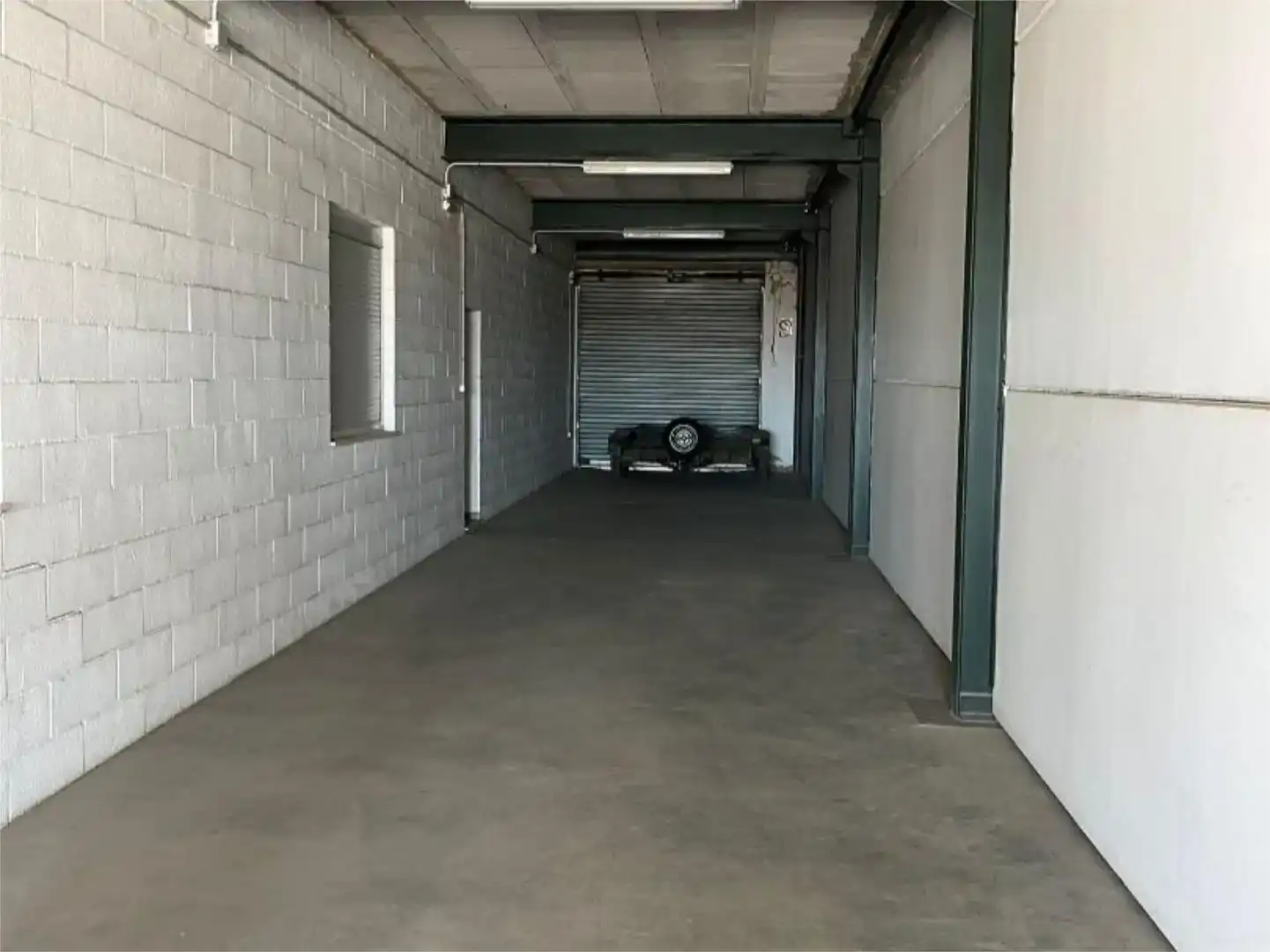 Parking de Nave industrial en venta en La Puebla del Río