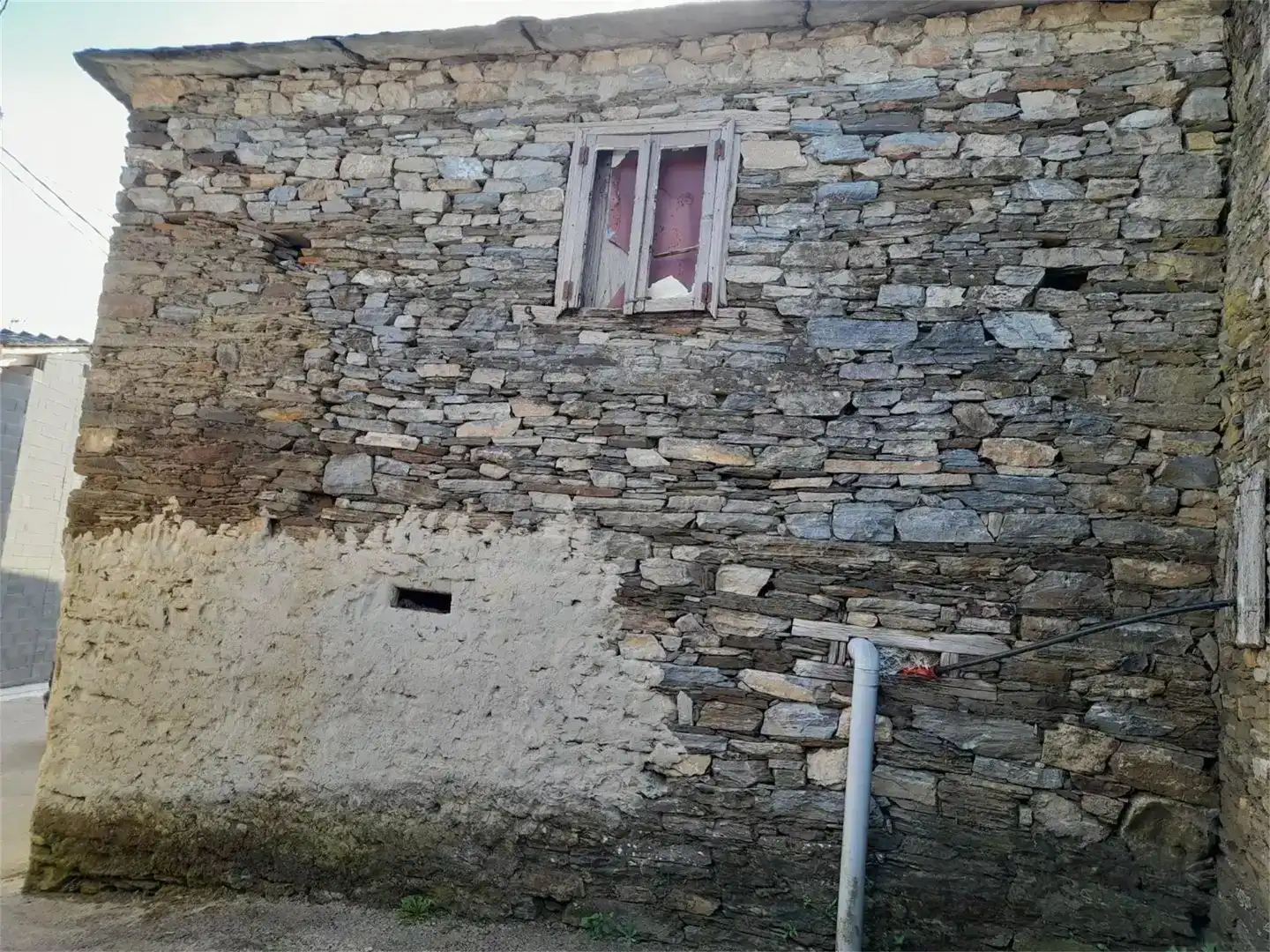 Vista exterior de Pis en venda en O Incio 
