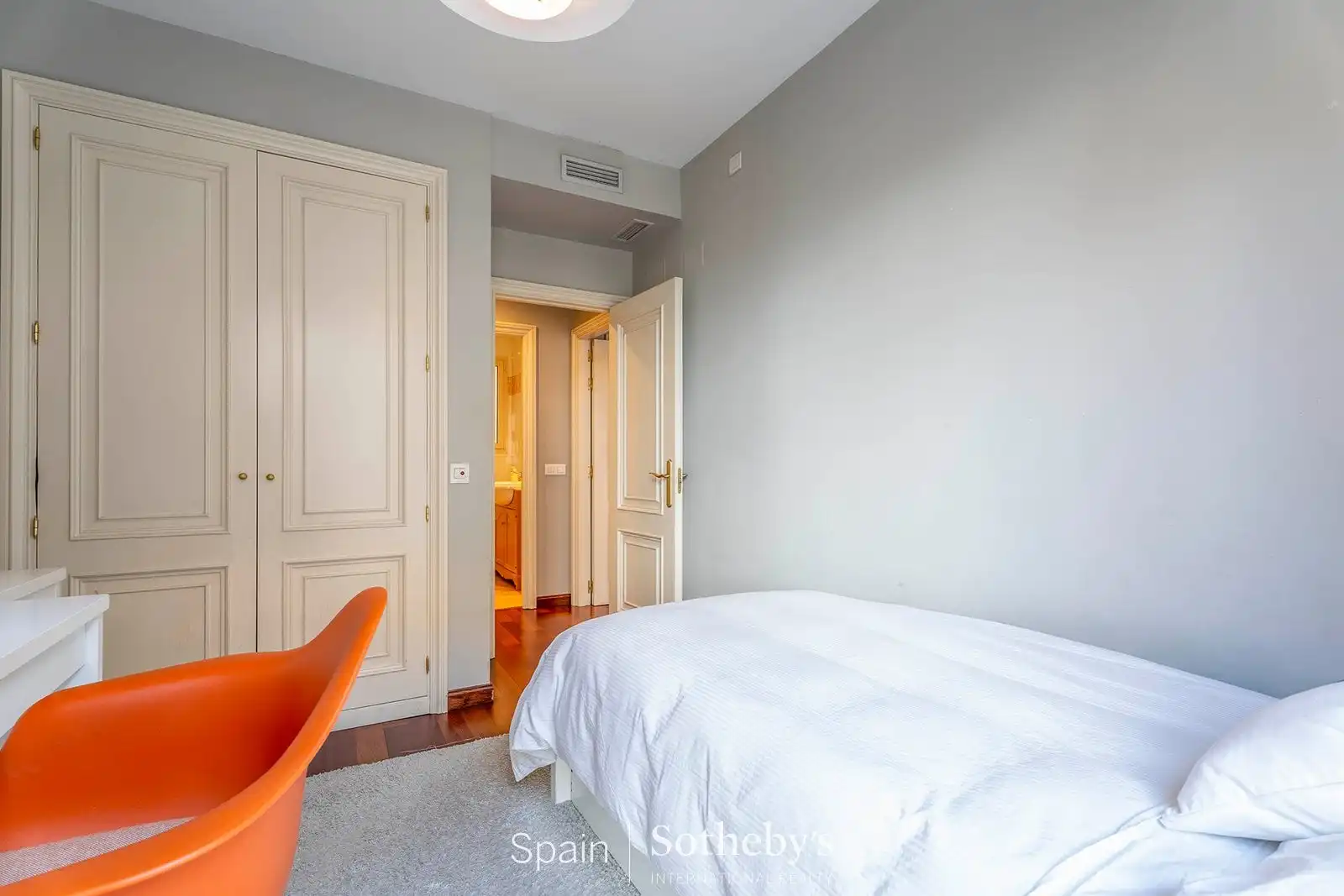 Dormitori de Apartament en venda en Madrid amb Aire condicionat, Calefacció i Traster
