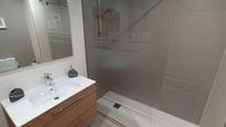 Bathroom of Flat for sale in Salamanca Capital  with Terrace and Balcony