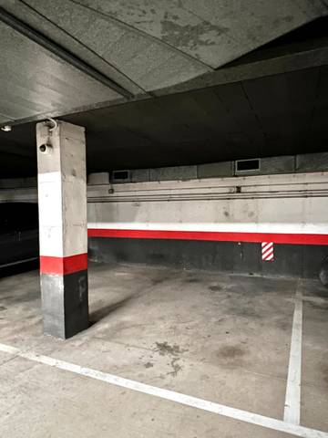 Garaje en Venta en Carrer d'Àvila en La Vila Olímpica del Poblenou