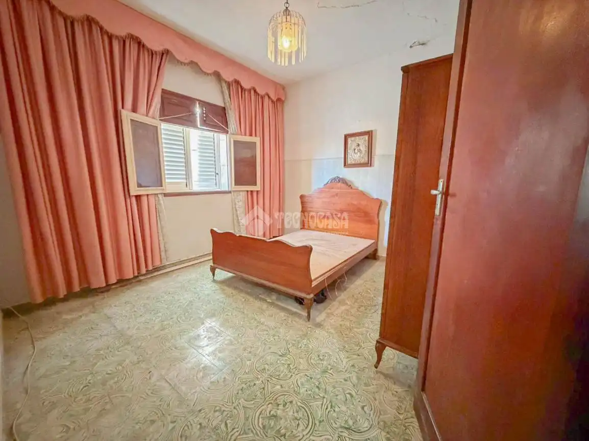 Habitación de Casa adosada en venta en Telde con Amueblado