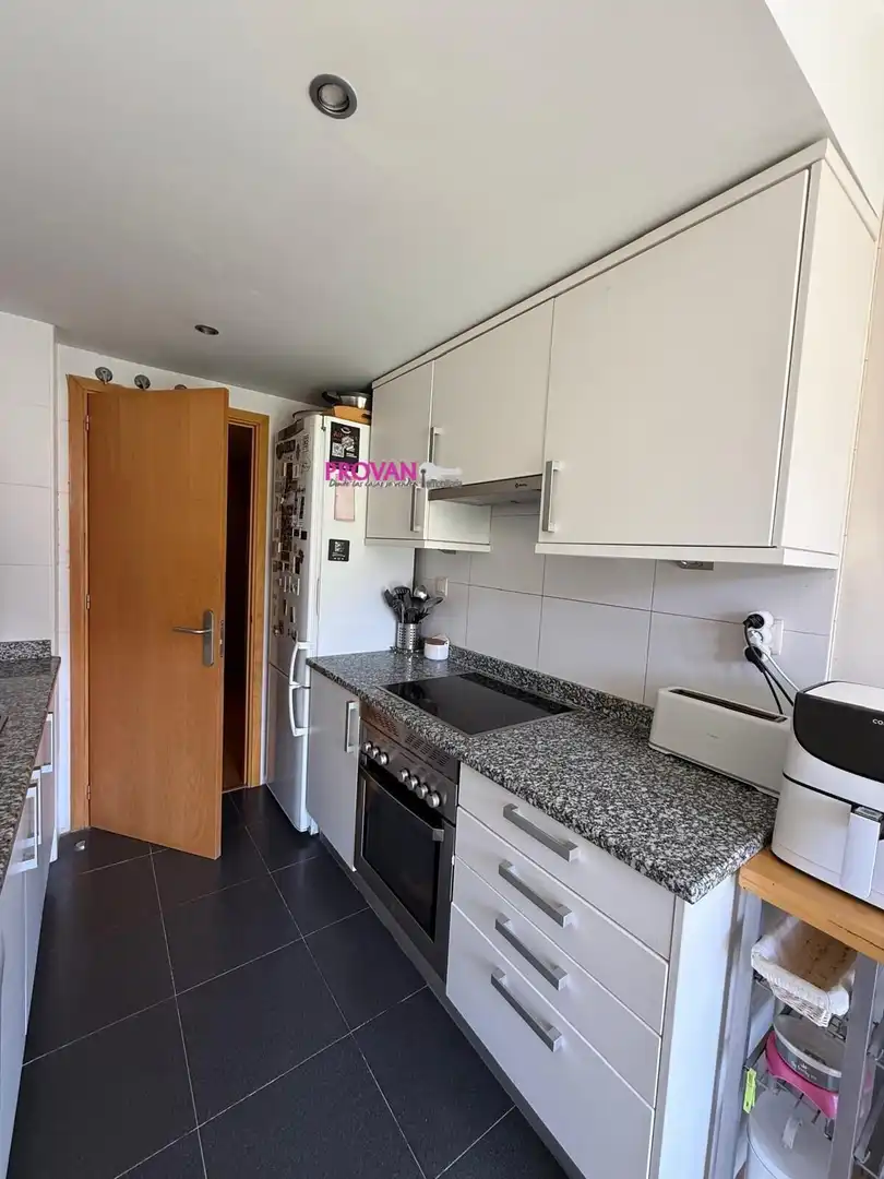 Piso en venta en Parla Este